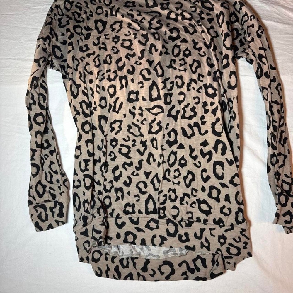 Longsleeve Leopard Print Top with criss cross back detail